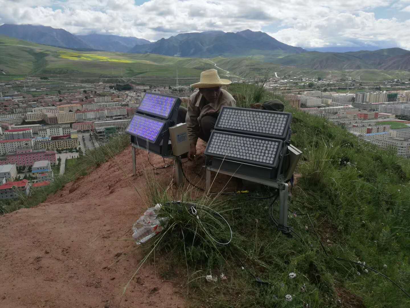 青海祁连县卓尔山景区山体亮化工程